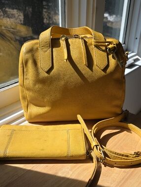 Fossil Fiona Satchel with Matching Wallet Mustard Yellow